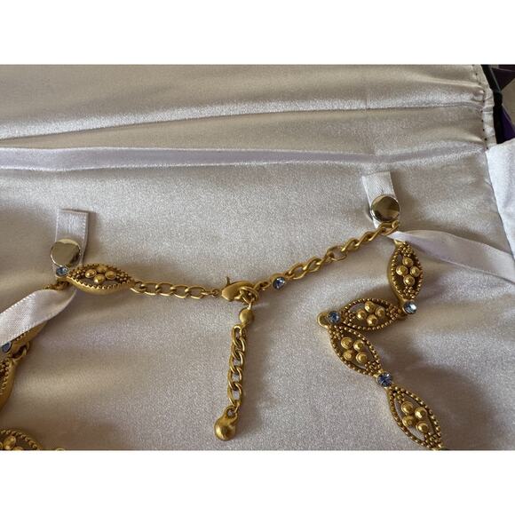 Suzanne Somers Crystal Iridescent Blue Dangle Statement 3D Necklace w Box - Picture 9 of 15